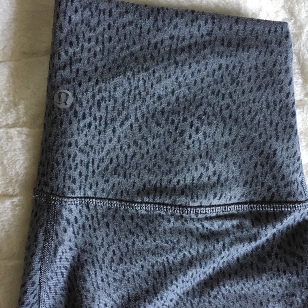 Grey Lululemon leggings